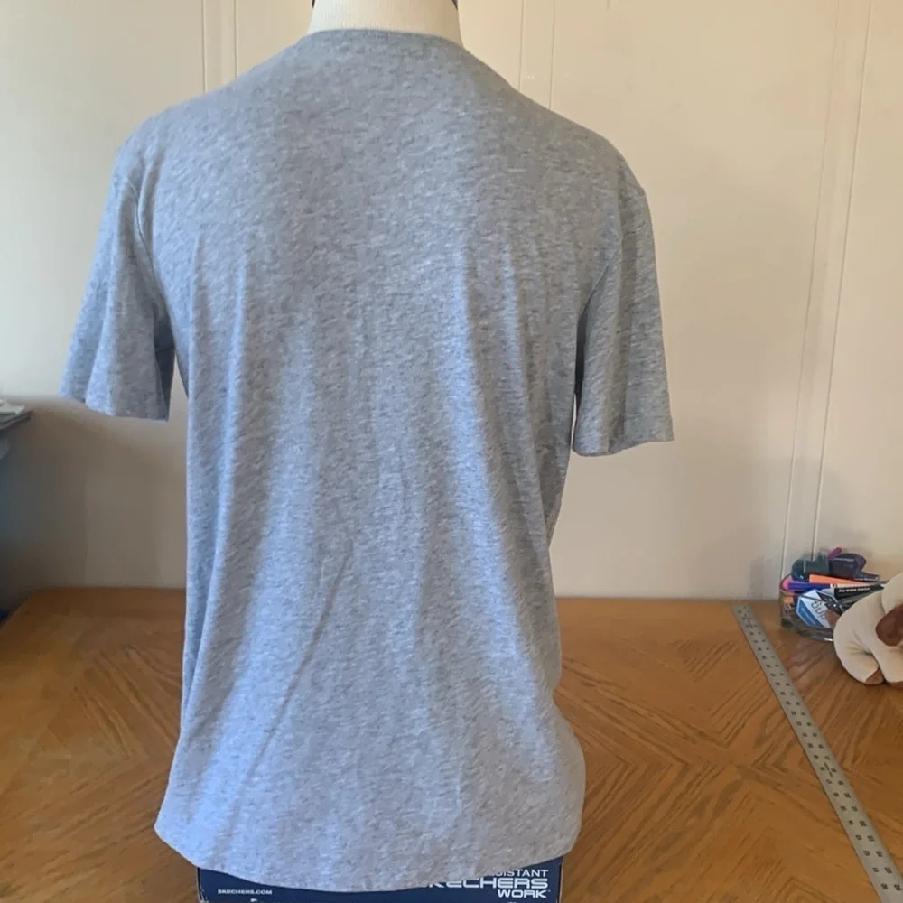 Old navy short sleeve shirt